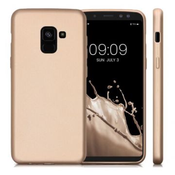 Husa Kwmobile pentru Samsung Galaxy A8 (2018), Silicon, Auriu, 45634.66