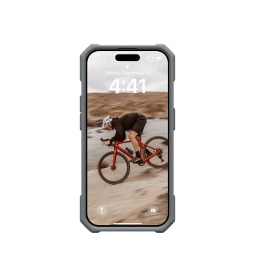Carcasa UAG Essential Armor MagSafe compatibila cu iPhone 15 Pro Silver