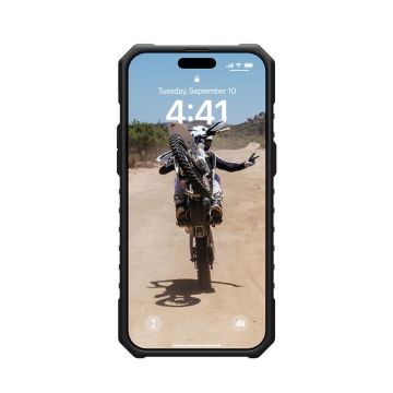 Carcasa UAG Pathfinder MagSafe compatibila cu iPhone 15 Pro Max Dark Earth