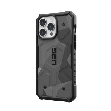 Carcasa UAG Pathfinder SE MagSafe compatibila cu iPhone 15 Pro Max Geo Camo