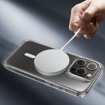 Carcasa ESR Classic Hybrid Halolock MagSafe compatibila cu iPhone 15 Pro Max Clear
