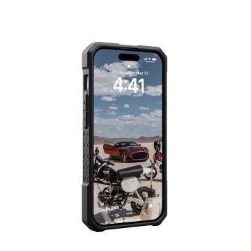 Carcasa UAG Monarch Pro MagSafe compatibila cu iPhone 15 Pro Kevlar Black