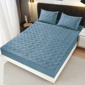 Husã matlasatã tip topper din catifea 180x200cm + 2 fete de perna 50x70cm Albastru